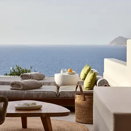 Milos Sea Adamantas (Milos)