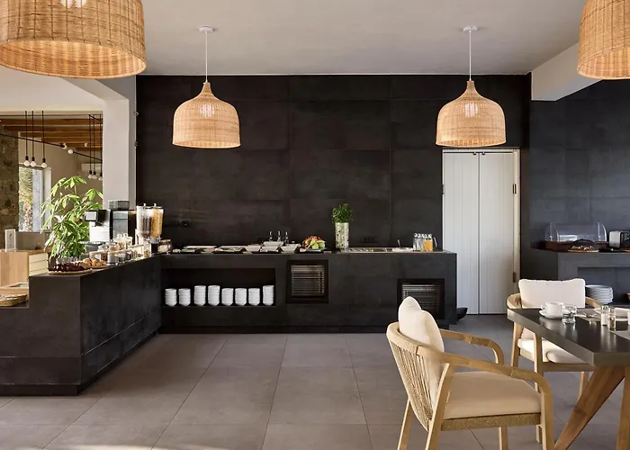 Milos Sea 4* آداماس