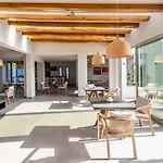 Milos Sea 4* Adamantas (Milos)