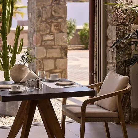 Milos Sea 4* Adamantas (Milos)