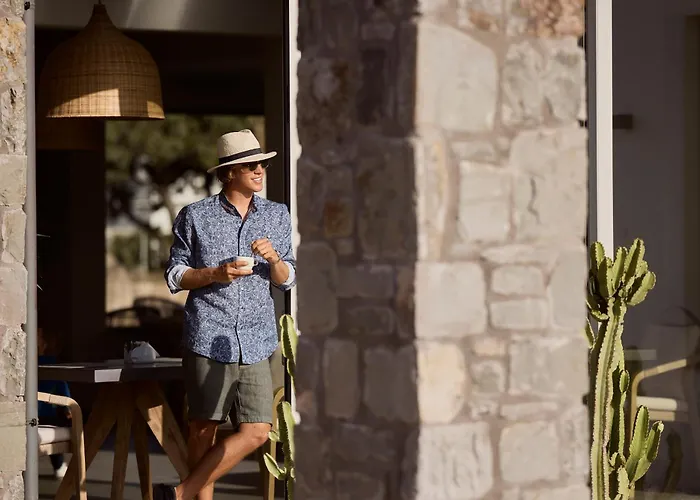 Milos Sea 4* Adamantas